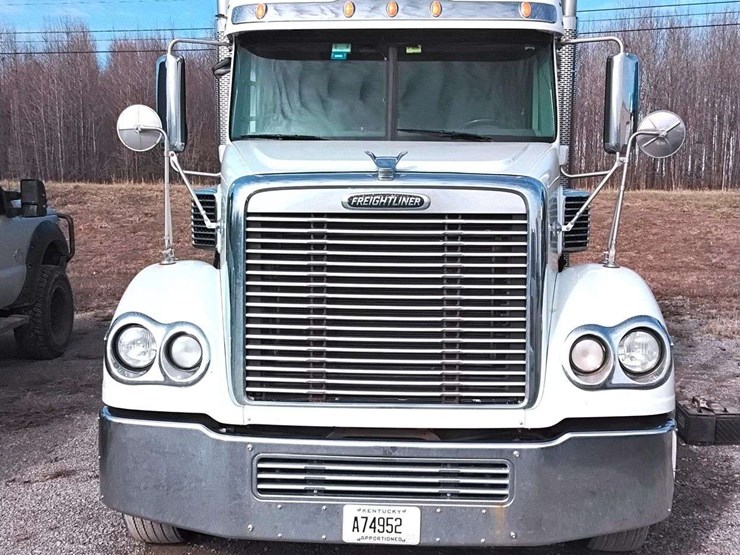 2019-freightliner-corando-3alxfb001ldls9685-mileage:-image-3