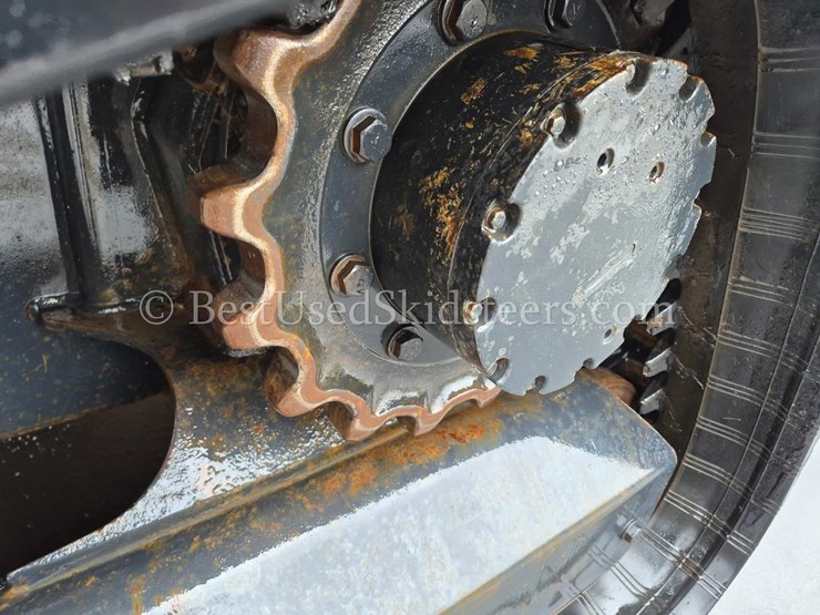 2021-kubota-svl95-2-skid-steer-loader-image-9