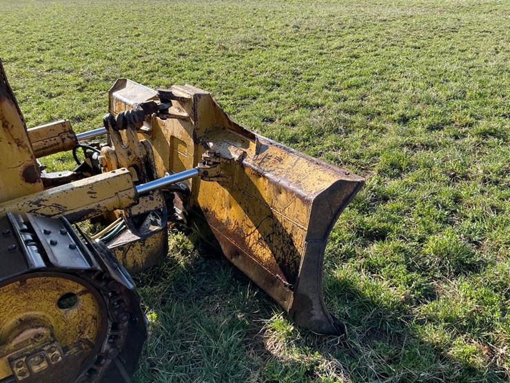 #350-•-1978-komatsu-d31-16-dozer-image-26