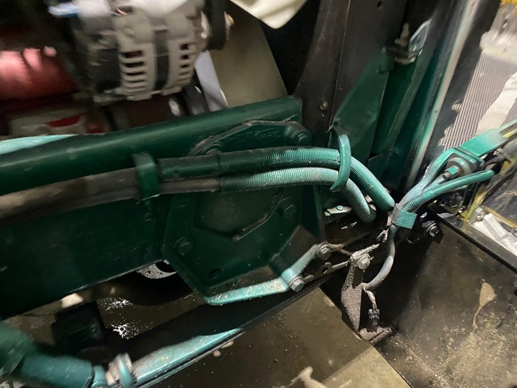 2002-peterbilt-379-image-87