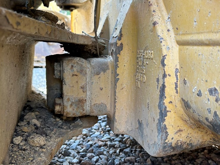 2015-caterpillar-d5k-image-23