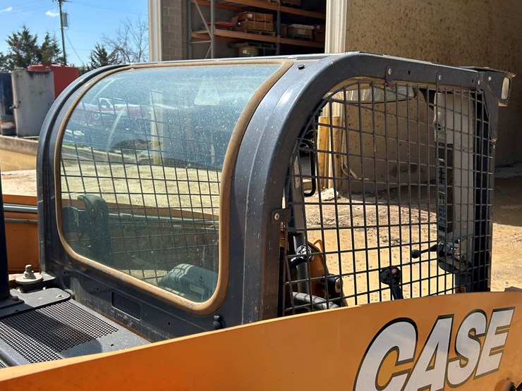 2019-case-tr270-image-38