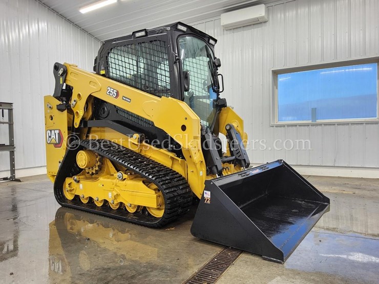 2024-caterpillar-255-image-4
