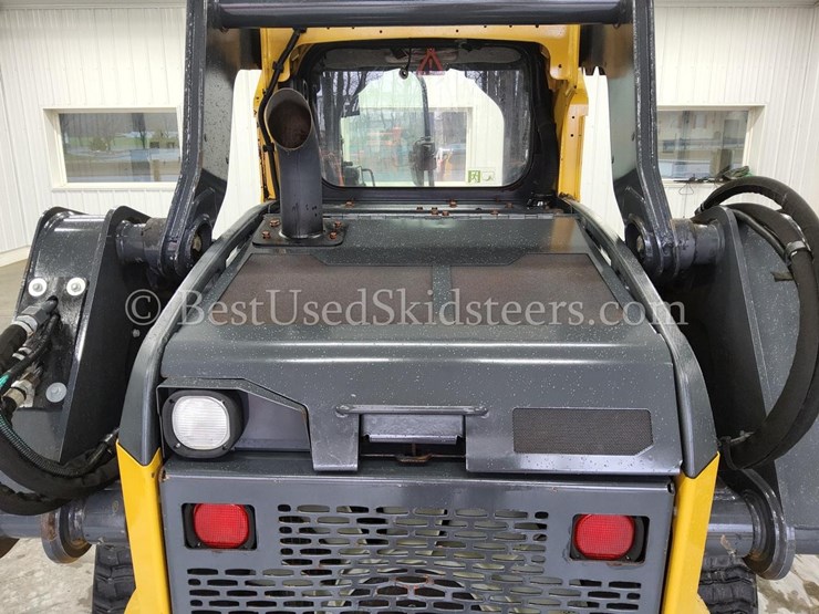 2019-deere-325g-image-10