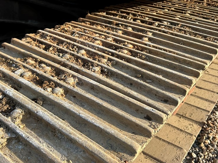 2004-caterpillar-321c-image-69