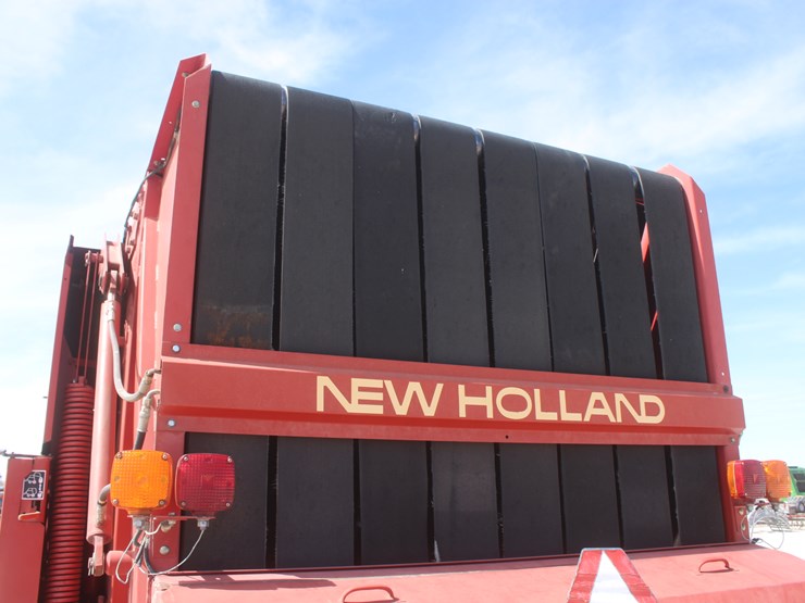 new-holland-664-image-31