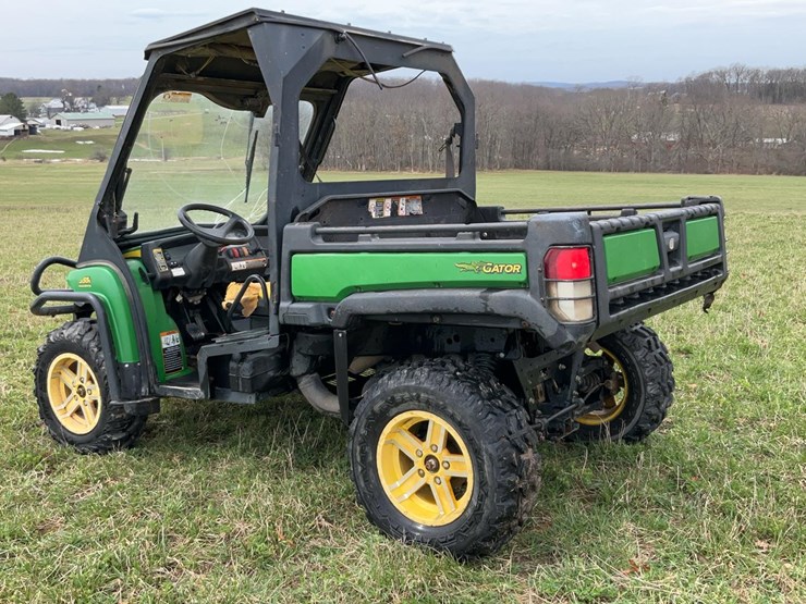 john-deere-gator-image-6