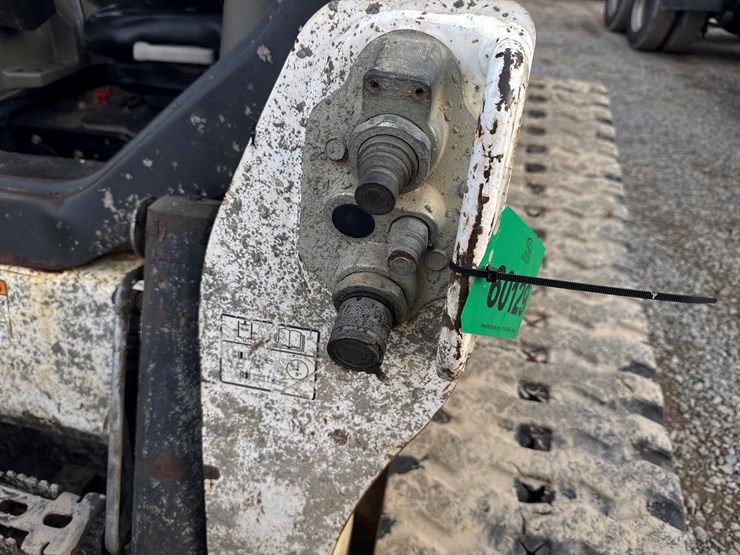 bobcat-t630-image-14