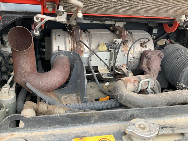 #250-•-2020-kubota-slv75-2-skid-steer-image-26