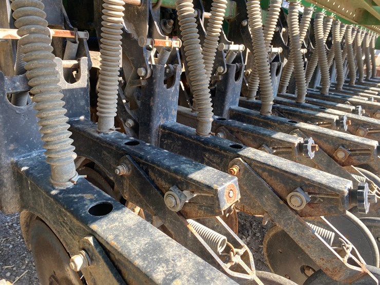 great-plains-solid-stand-30-image-92