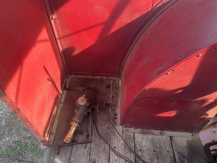 25hp-international-type-d-titan-image-34