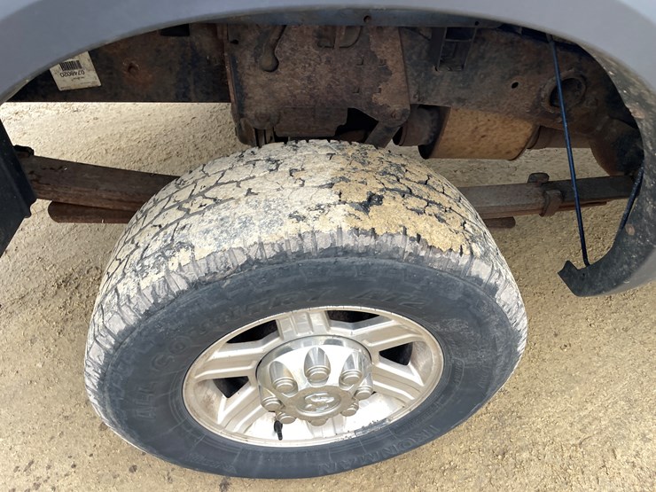 2011-dodge-ram-2500-image-15