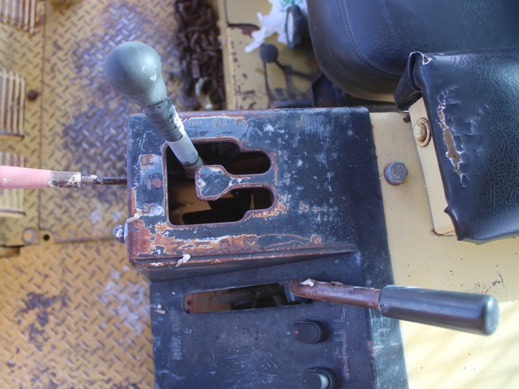 1990-komatsu-d37e-image-64