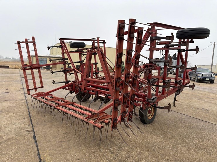 case-ih-4500-image-3