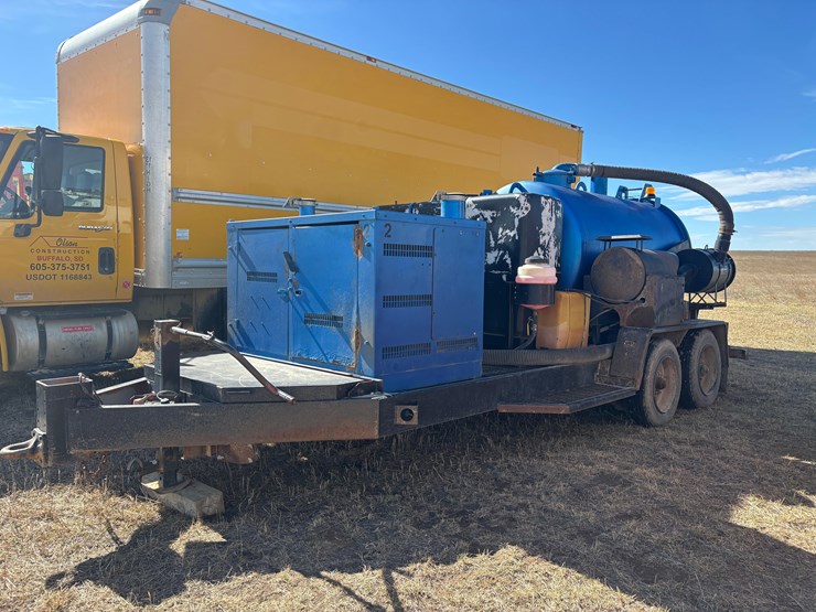 ditch-witch-vac-trailer-image-9