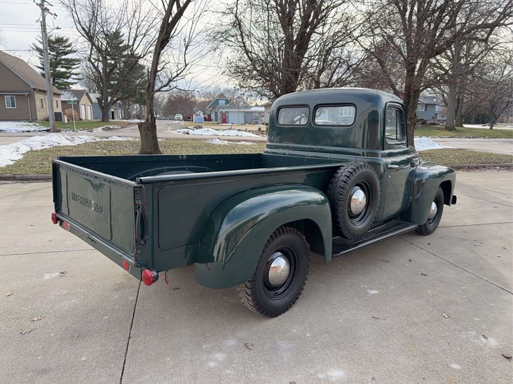 1951-international-l-112-image-3