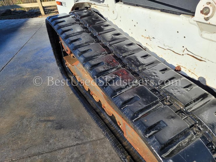 2016-bobcat-t740-image-8