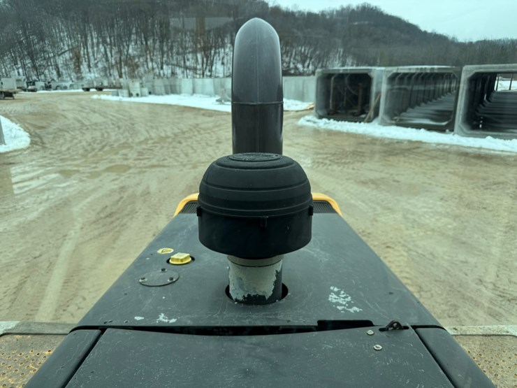 2007-volvo-l120f-image-47