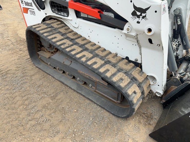 2020-bobcat-t740-image-12