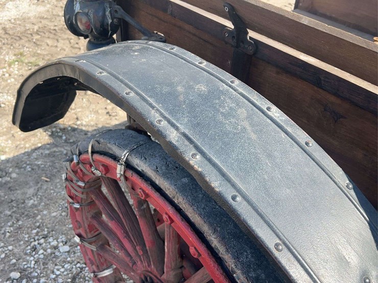 international-highwheeler-image-38