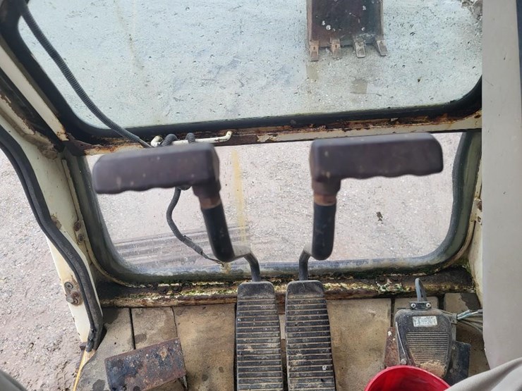 hyundai-robex-130-lc-image-55