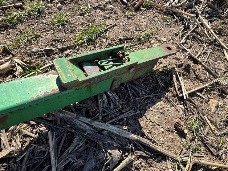 shur-feed-bale-wagon,-10-bale,-tandem-front-dolly-wheel,-adjustable-tongue-image-9