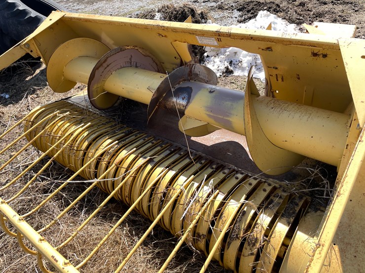 new-holland-790-image-31