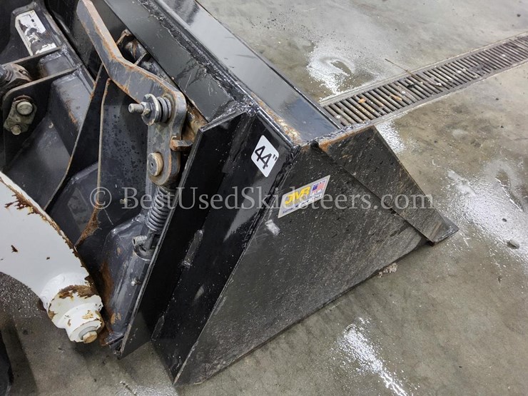 2017-bobcat-mt85-image-10