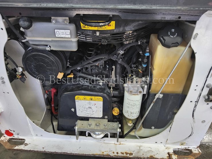 2021-bobcat-t64-image-19