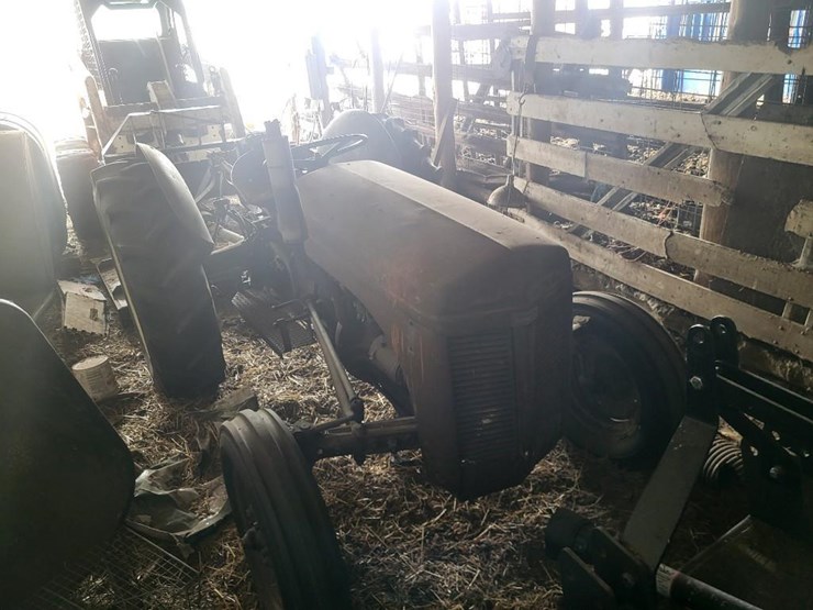 ferguson-to20-image-3