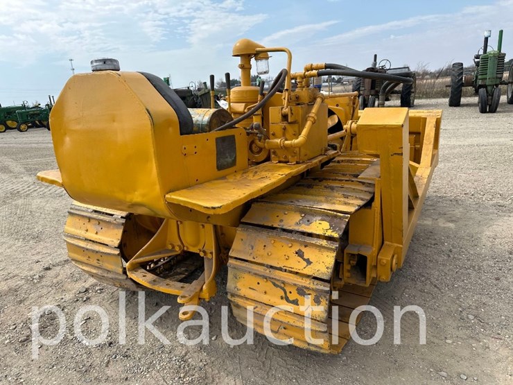 caterpillar-d2-image-6