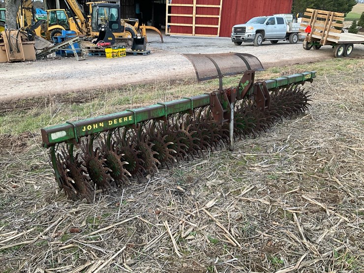 john-deere-400-image-3