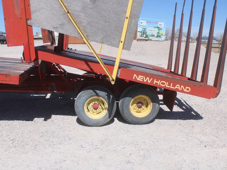 new-holland-1033-image-17