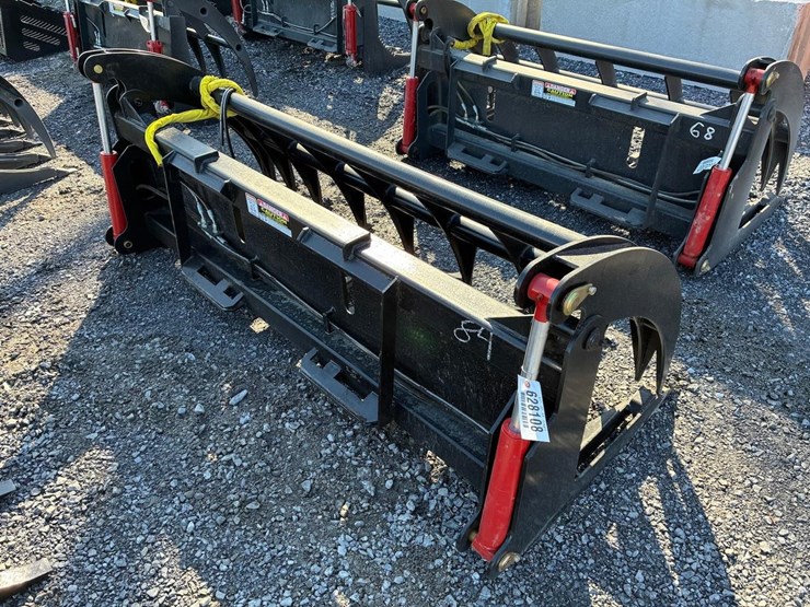wildcat-84"-heavy-duty-skid-steer-root-rake-grapple-image-3