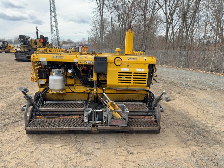 2005-gehl-1648-image-4