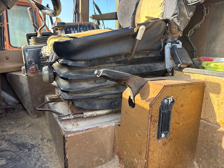 caterpillar-it28f-image-51