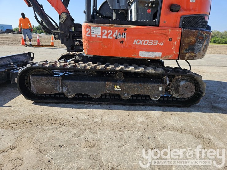 2019-kubota-kx033-4-image-22