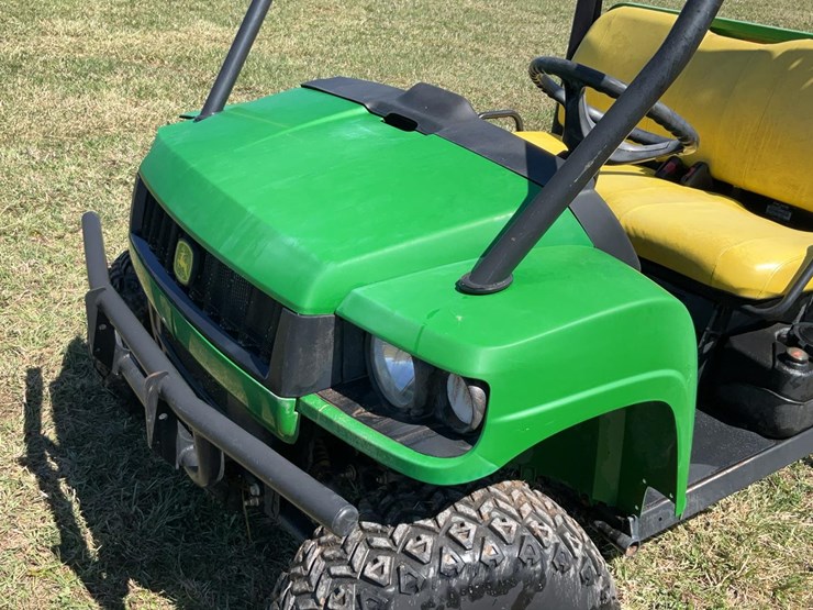 john-deere-gator-image-27