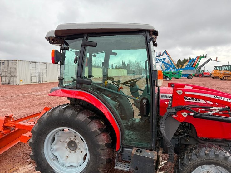 massey-ferguson-1736-image-12