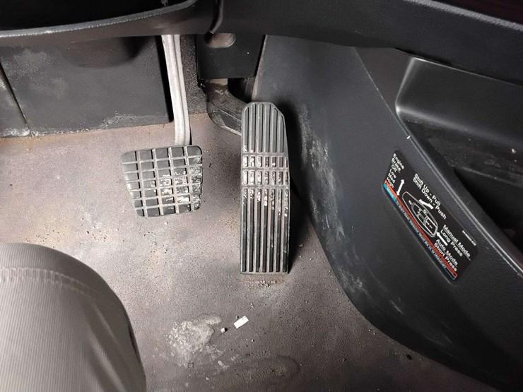 2019-freightliner-cascadia-pt126sl-3akjhhdr0kskl2228-mileage:-688348-image-32