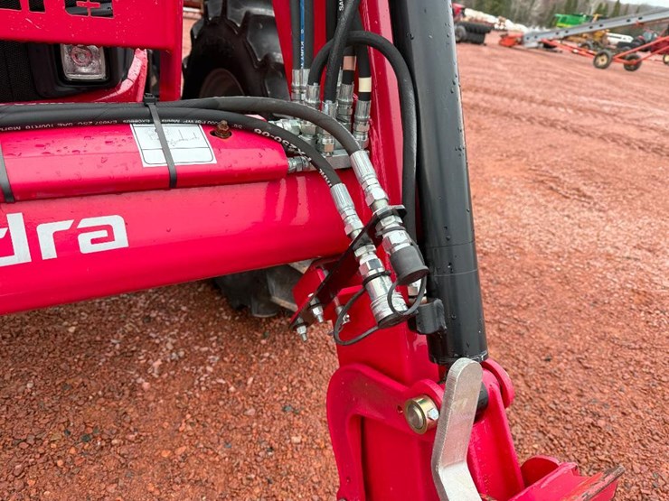 mahindra-7095-image-24