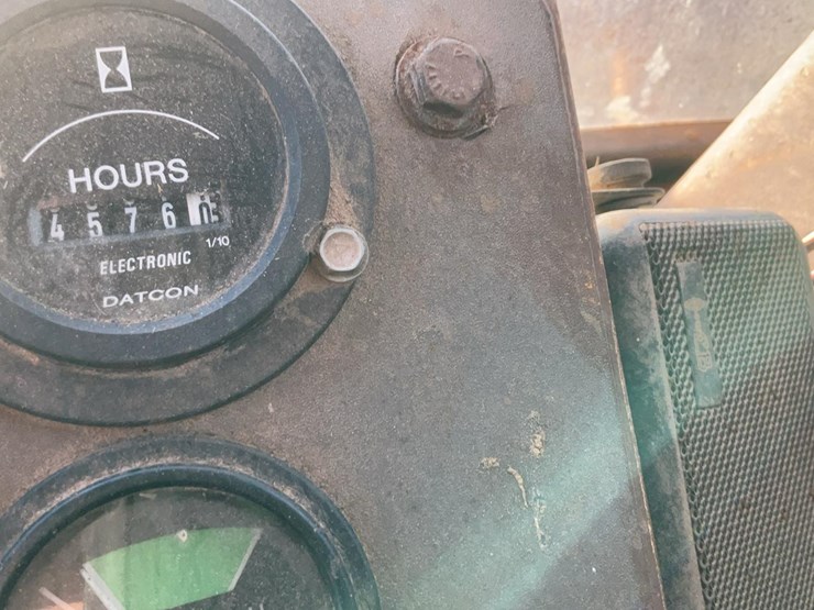 #300-•-2004-dressta-555b-wheel-loader-image-20