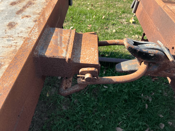 set-of-3-flat-cars-image-45