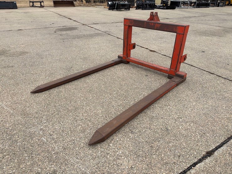 3pt-bale-fork-image-1