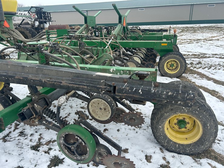 john-deere-1900-image-31