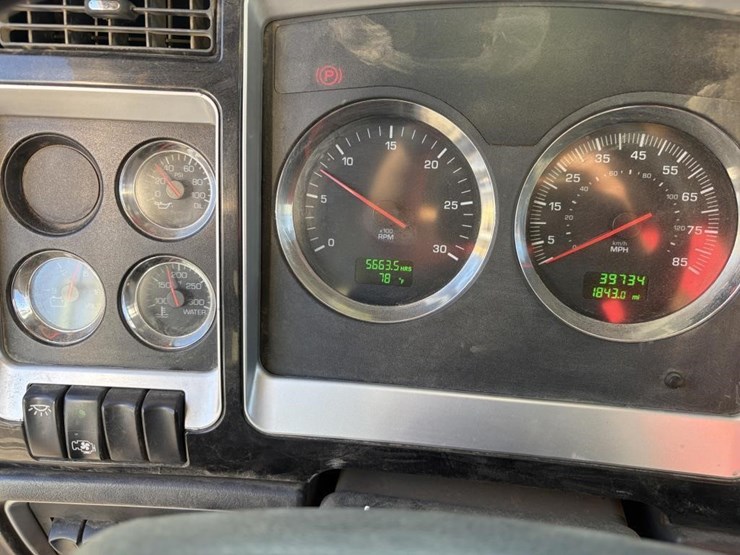 2009-kenworth-t800-image-16