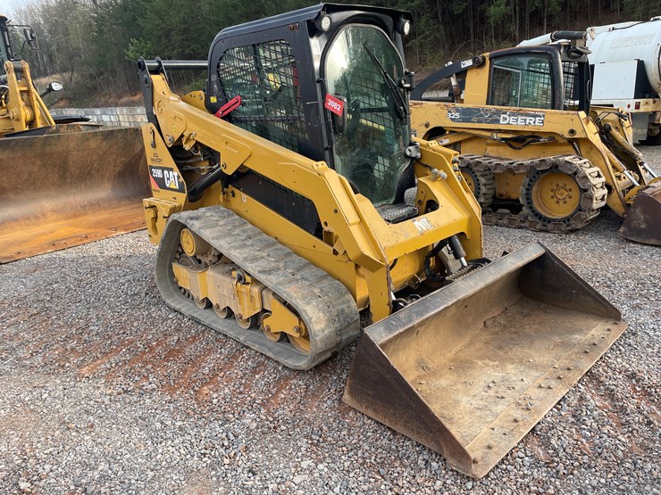 2017-caterpillar-259d-image-7