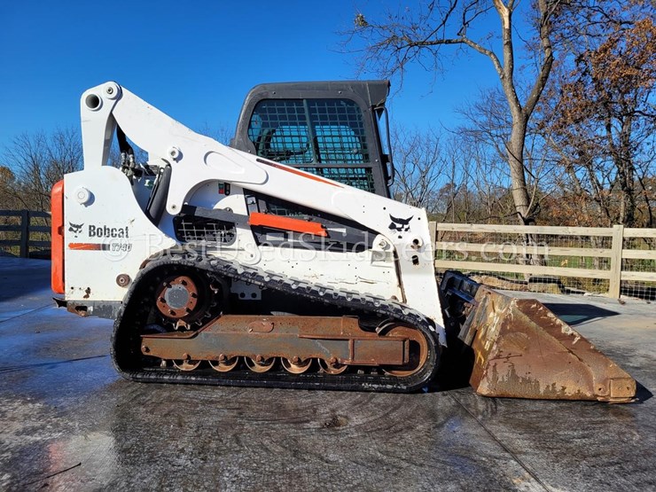 2016-bobcat-t740-image-6