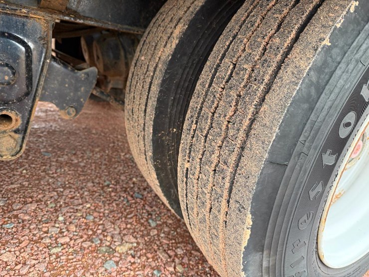 #193-•-lot-193-image-25