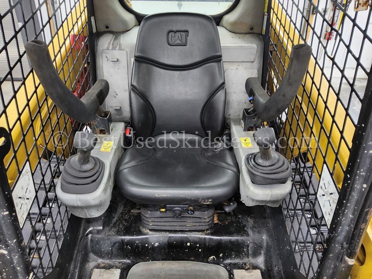 2019-caterpillar-249d-image-13